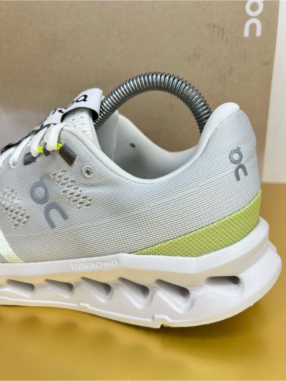 On Running Cloudsurfer Womens Size 8 White/Sand With Box Worn 3x Indoors Only! - Picture 6 of 16